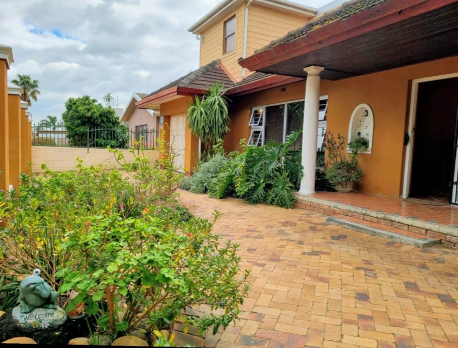 7 Bedroom Property for Sale in Langgewacht Western Cape